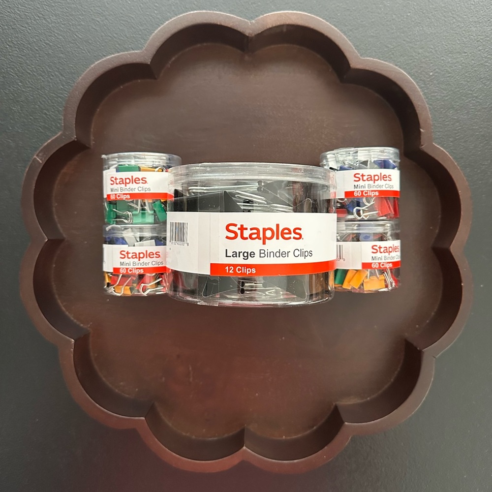 Staples Black Large Binder Clips & 4 Multicolored Mini Binder Clips Bundle